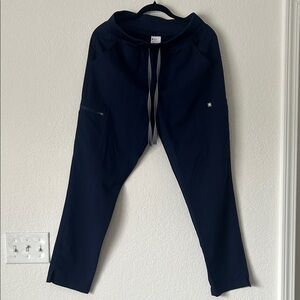 Figs women’s high waisted yolas in navy